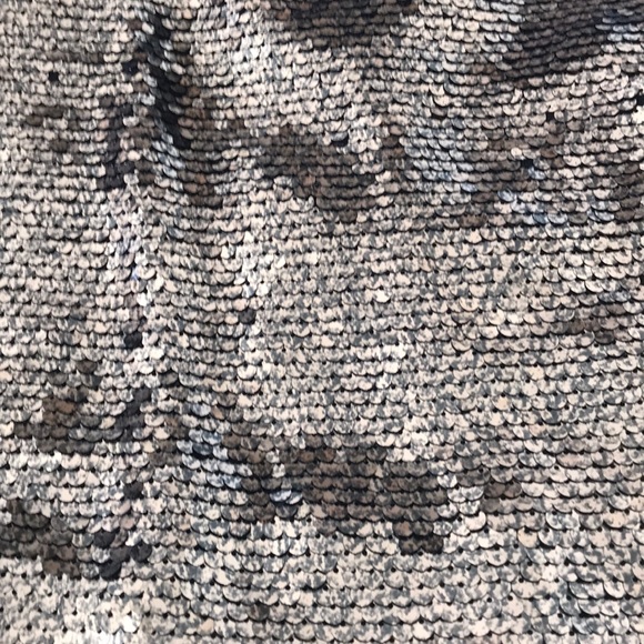 Forever 21 Sequin Top - Picture 4 of 4